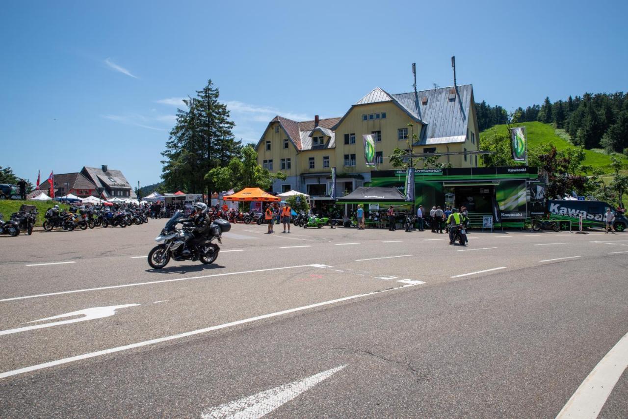 Hotel Zur Grossen Tanne Bühl Exteriér fotografie